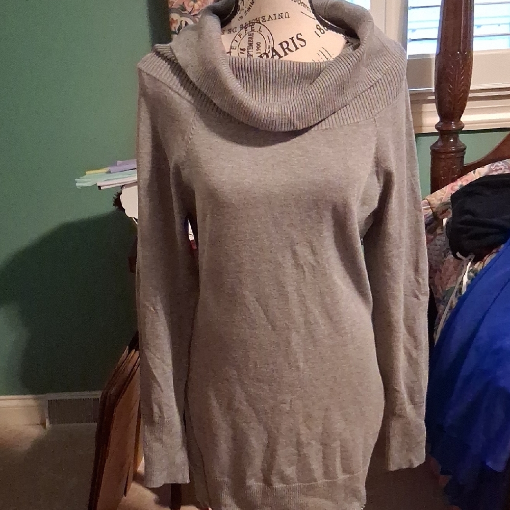 Guess Gray Cowl Neck Sweater NWT SZ XL